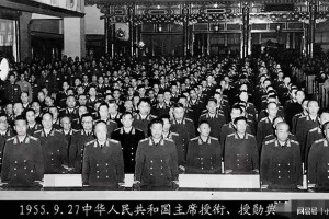 500彩票平台-绝命后卫师仅存三人：一个跳崖幸存 一个坐穿牢底 一个酷刑不低头